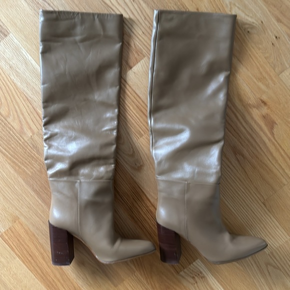 Knee high camel leather boots - Picture 6 of 9